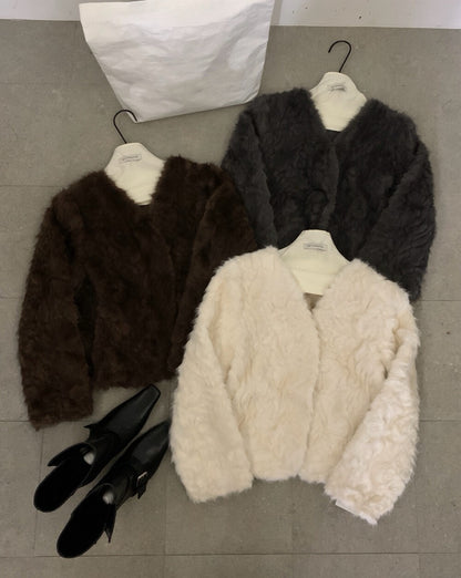 // 高級感皮毛一體V領毛毛外套