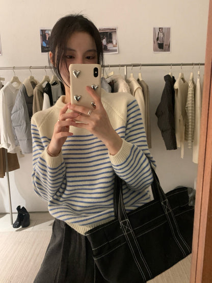 // 簡約圓領間條圓領毛衣