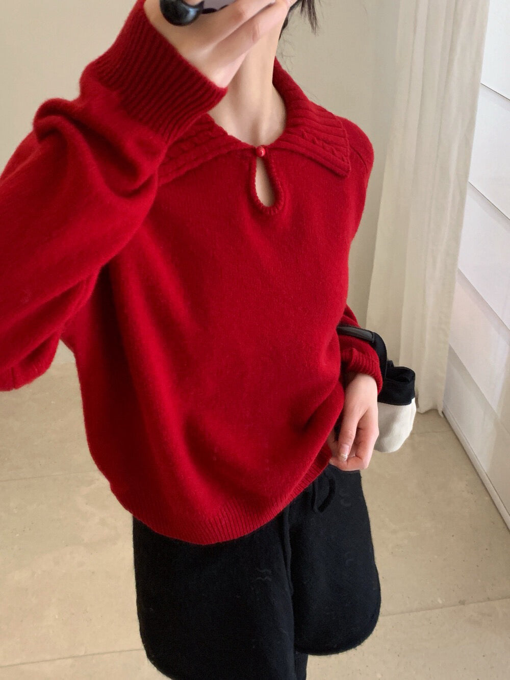 // 100%綿羊毛小鈕扣鏤空翻領NT