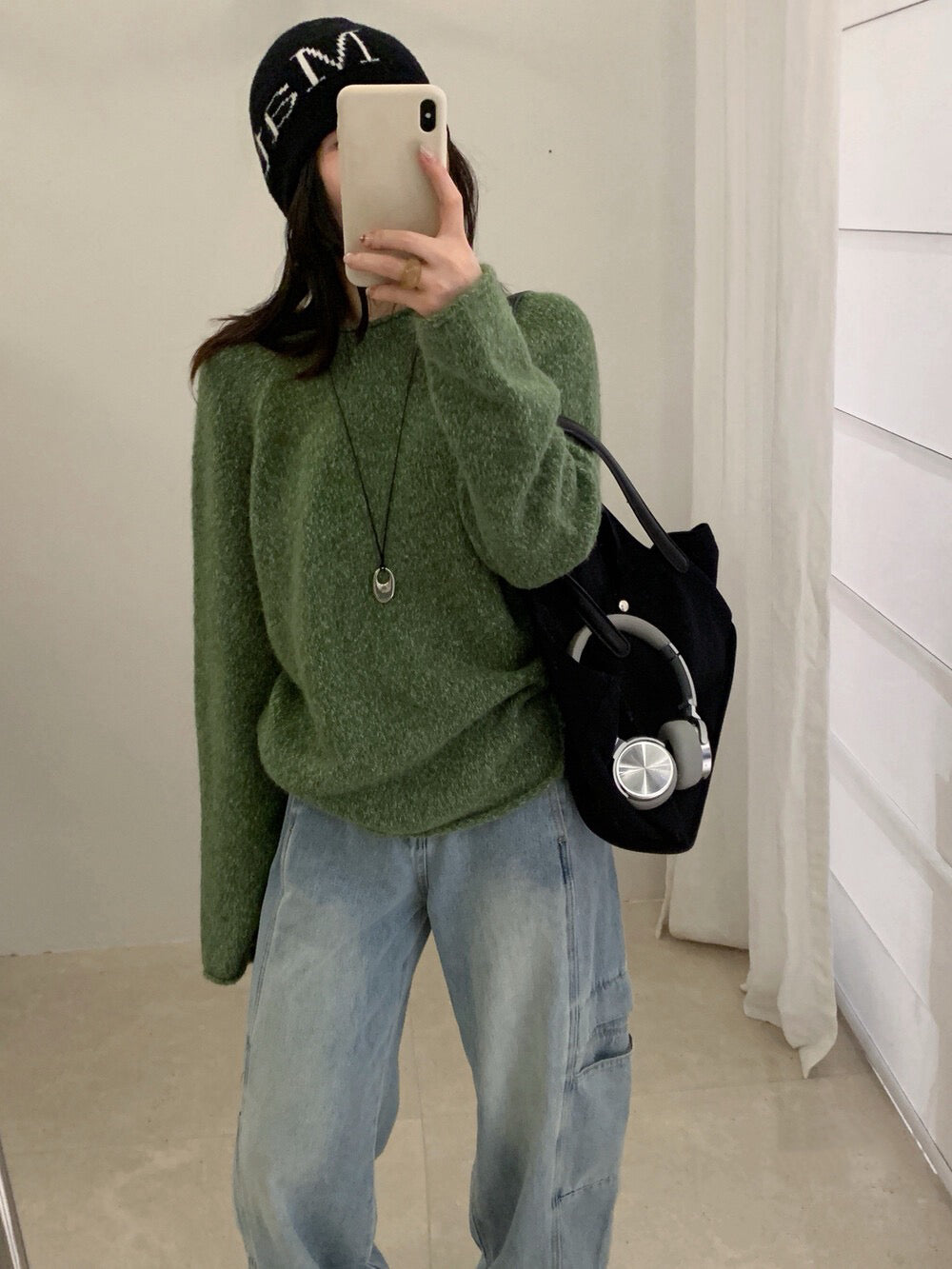 // 5%兔毛混針花線圓領卷邊毛衣