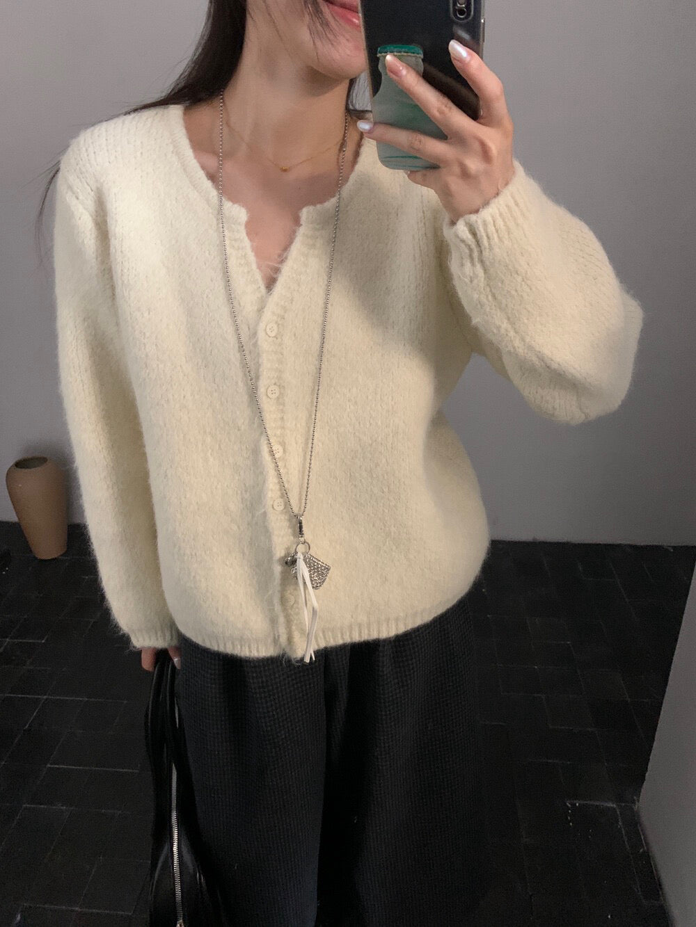 // 簡約小v領毛絨感CD