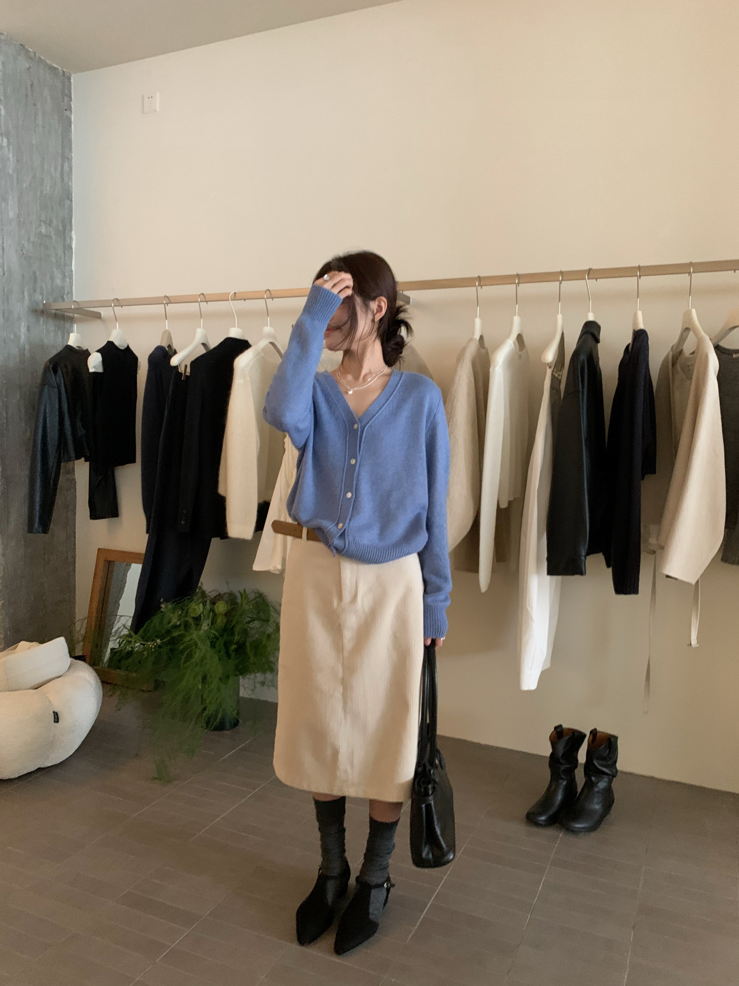 (部分現貨) // 復古感燈芯絨五分中裙