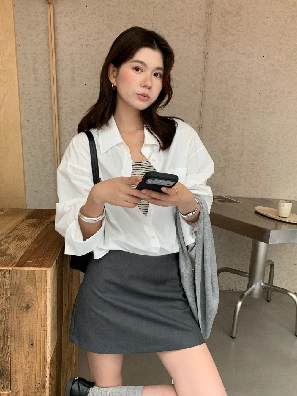 B49 / 間條背心+短版恤衫+針織披肩三件套￼