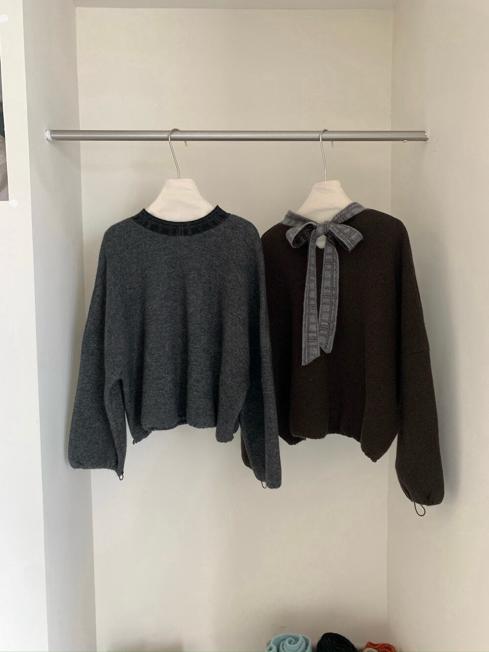 // 20%綿羊毛拼接後綁帶束腳毛衣