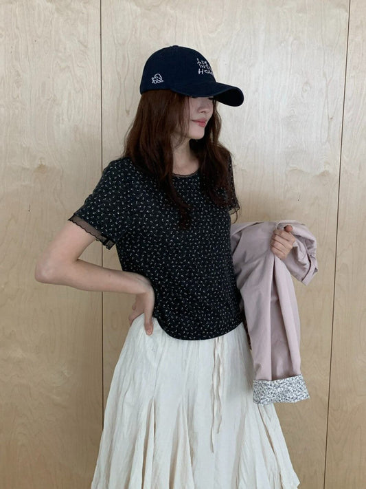 B10 / 拼接lace邊袖小碎花TEE