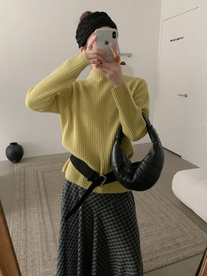 // 100%羊毛軟糯親膚半領坑紋NT