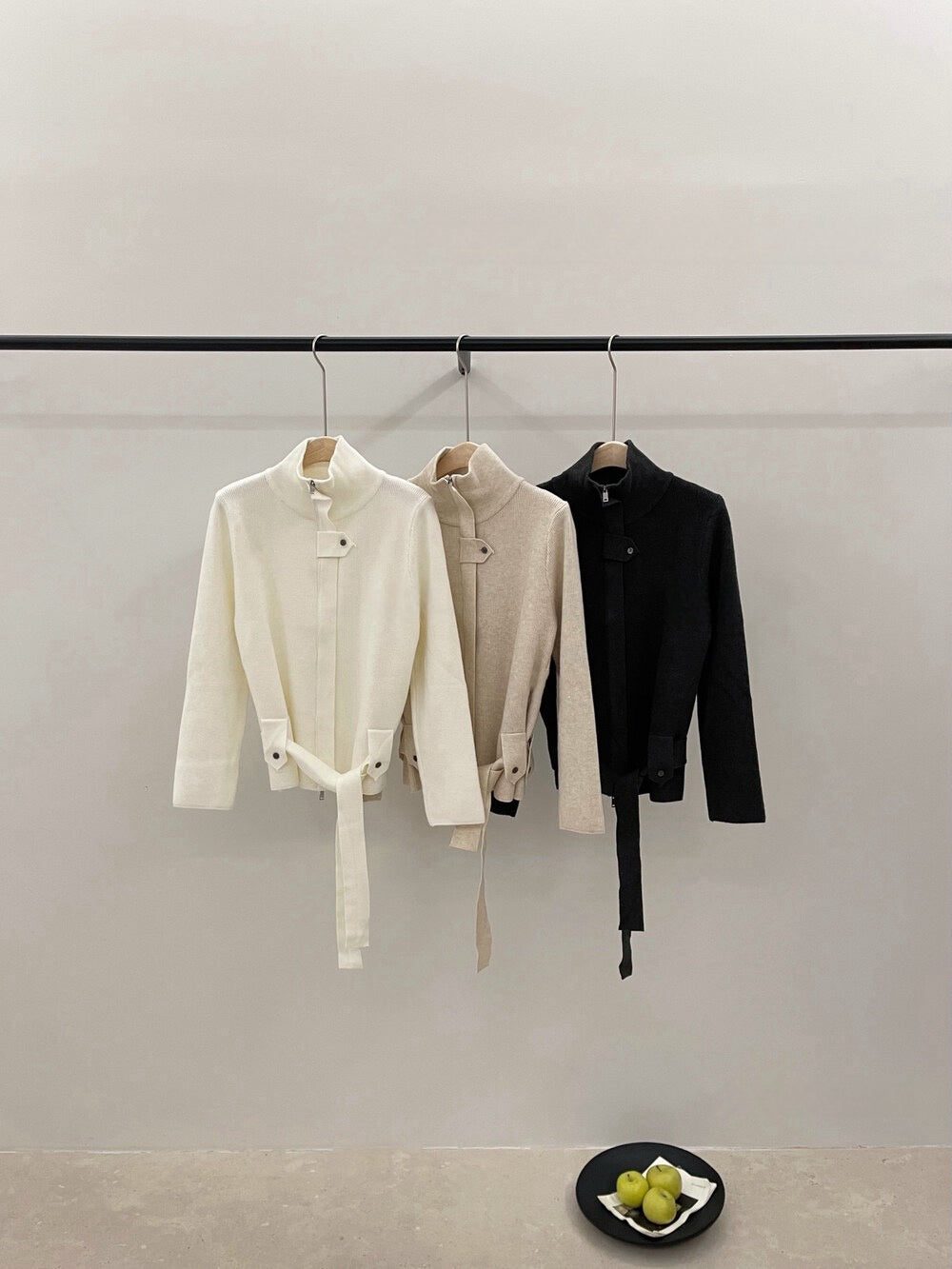 // 立領綁腰帶針織CD