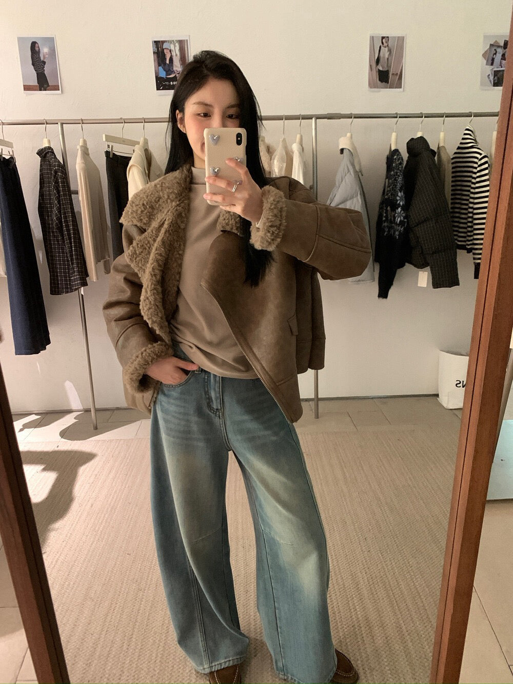 // 復古感皮毛一體做舊感皮外套