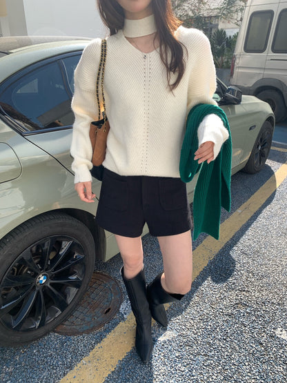 // 溫柔小性感掛頸毛衣