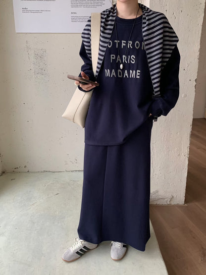 // 刺繡字母寬鬆TEE+半裙套裝(連披肩)