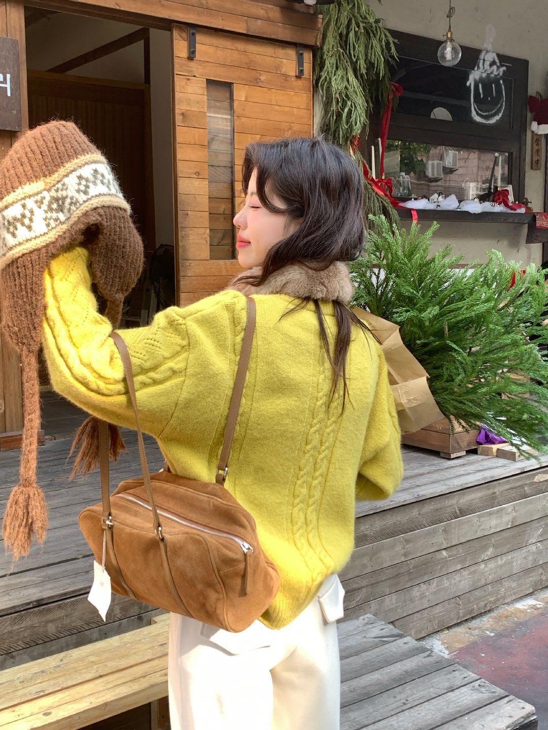 // 復古軟糯牛角鈕麻花CD