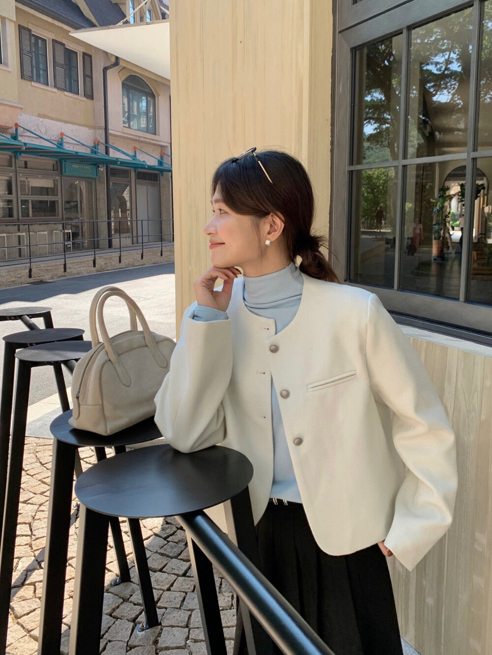 // 質感鈕扣10%wool弧邊薄毛呢外套