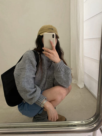 // 立體線條高飽和顏色織紋圓領CD