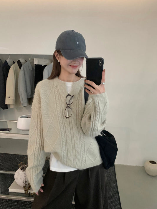 // 超軟糯小V領口麻花NT