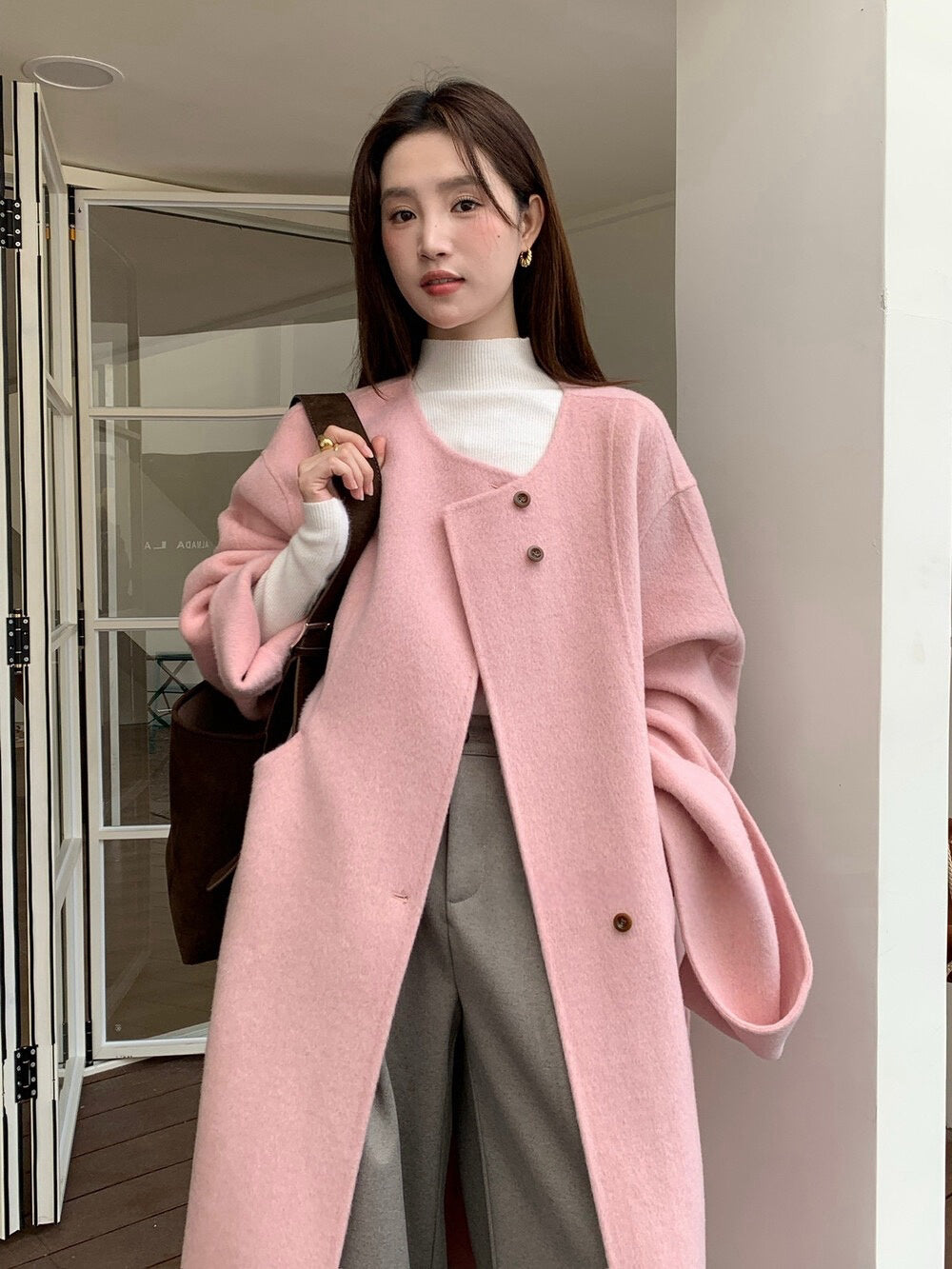 // 100%wool簡約圓領手工雙面長外套(連頸巾)