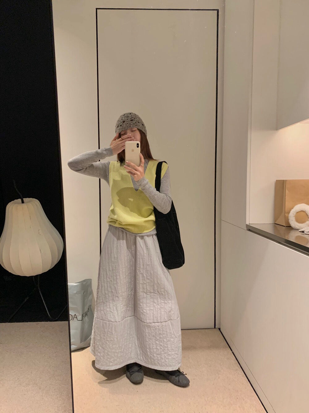 // 無縫一體疊穿必入深v 100%羊毛背心