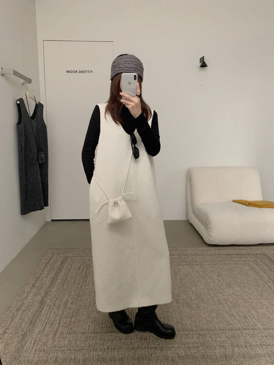 // 50%wool柔軟U領背心OPS(連袋仔)