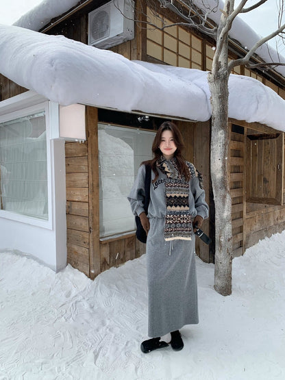 // 撞色刺繡字可束腳衛衣+中裙套裝(連頸巾)