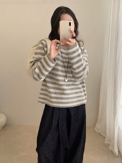 // 80%綿羊毛柔軟間條NT