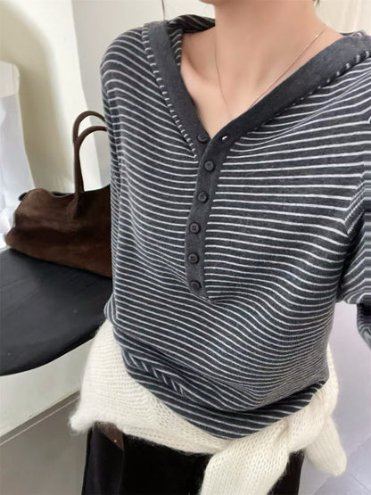 // 慵懶感連帽細間條NT