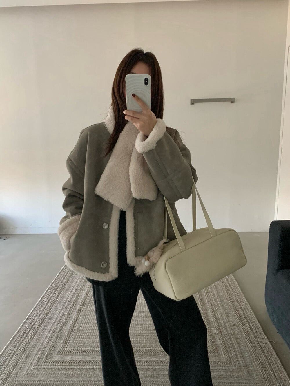 // 麂皮面皮毛一體圓領外套(連頸巾)