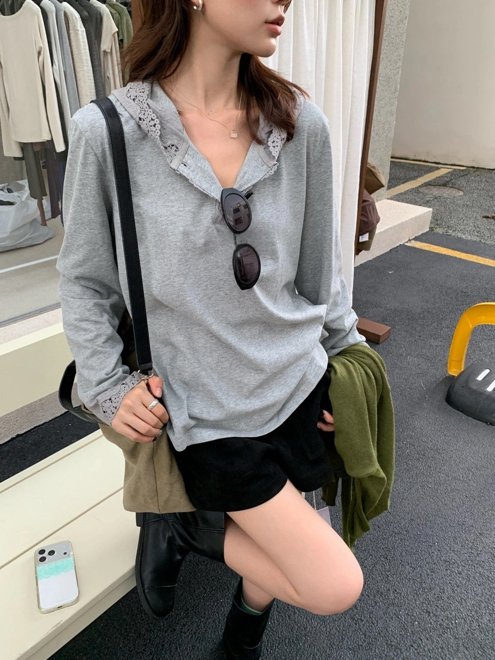 B173 / 重工鈎花拼接連帽上衣