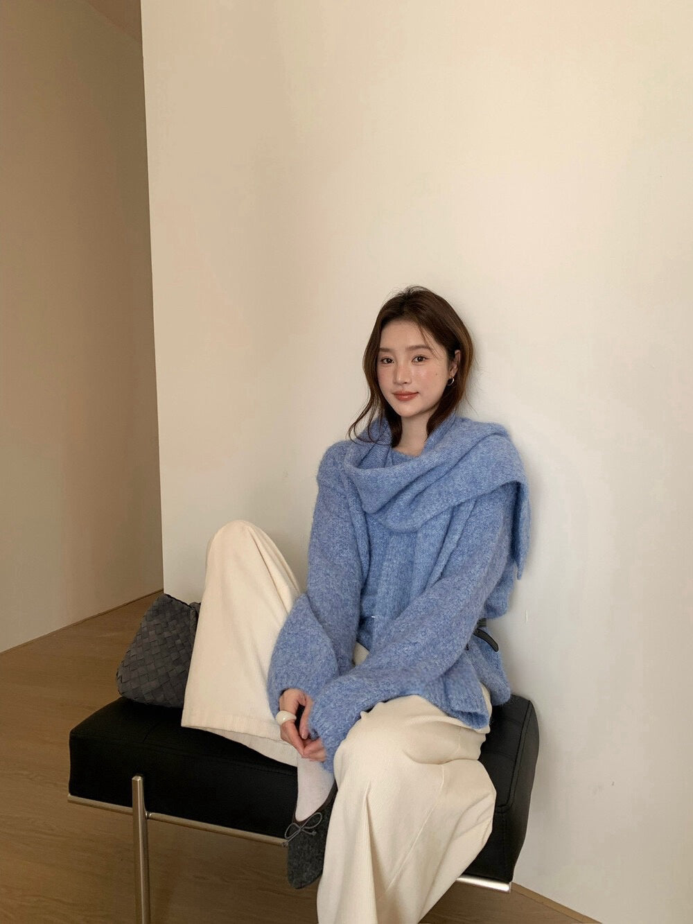 // 慵懶感寬鬆款連頸巾毛衣