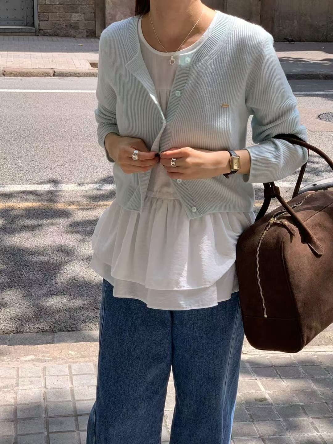// 超親膚小金屬貼牌直紋CD
