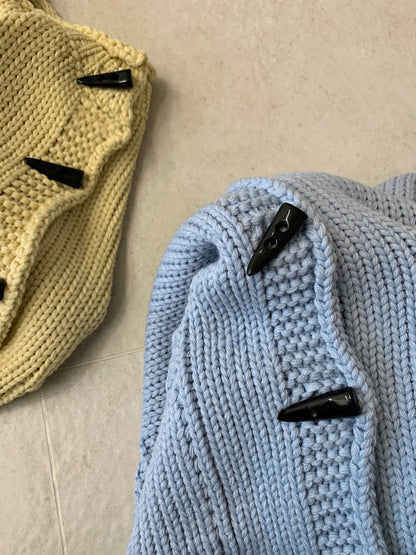 // 疊穿必入牛角鈕卷邊口袋背心馬甲