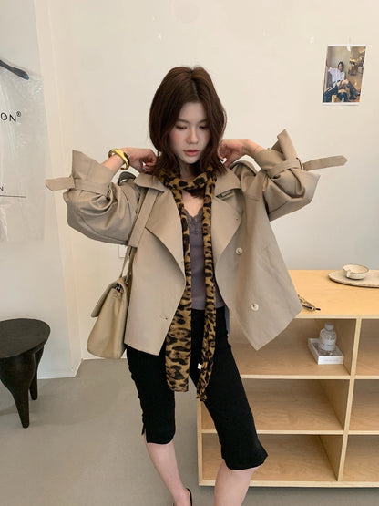 J38 / 高級感可立領帥氣短款trench coat