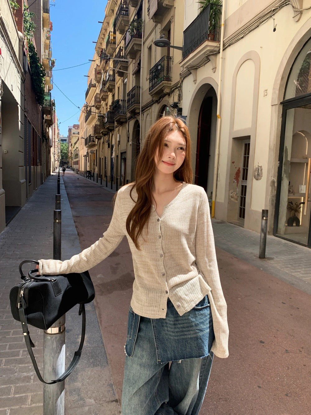 C13 / 肌理感顯瘦V領針織外套