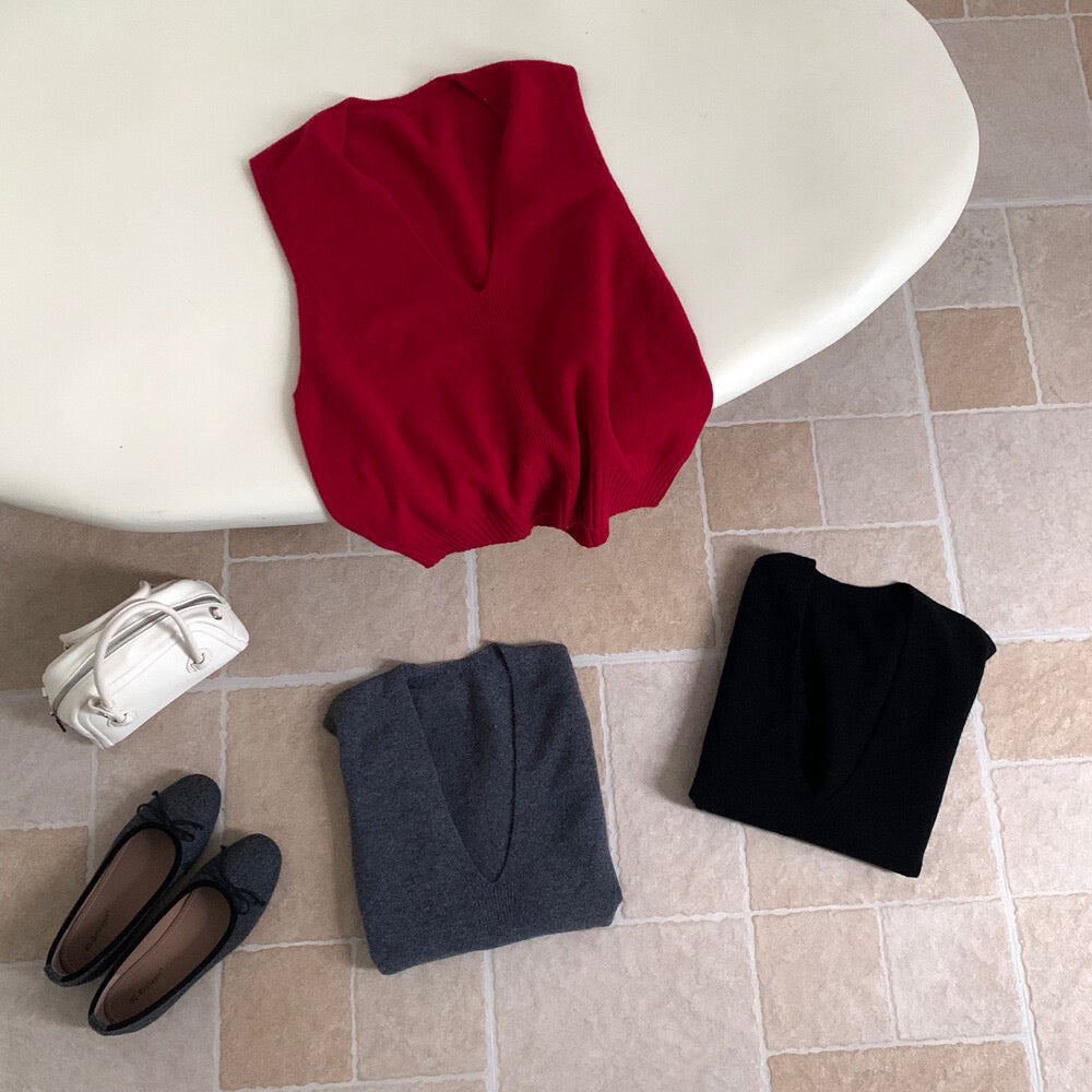 // 無縫一體疊穿必入深v 100%羊毛背心