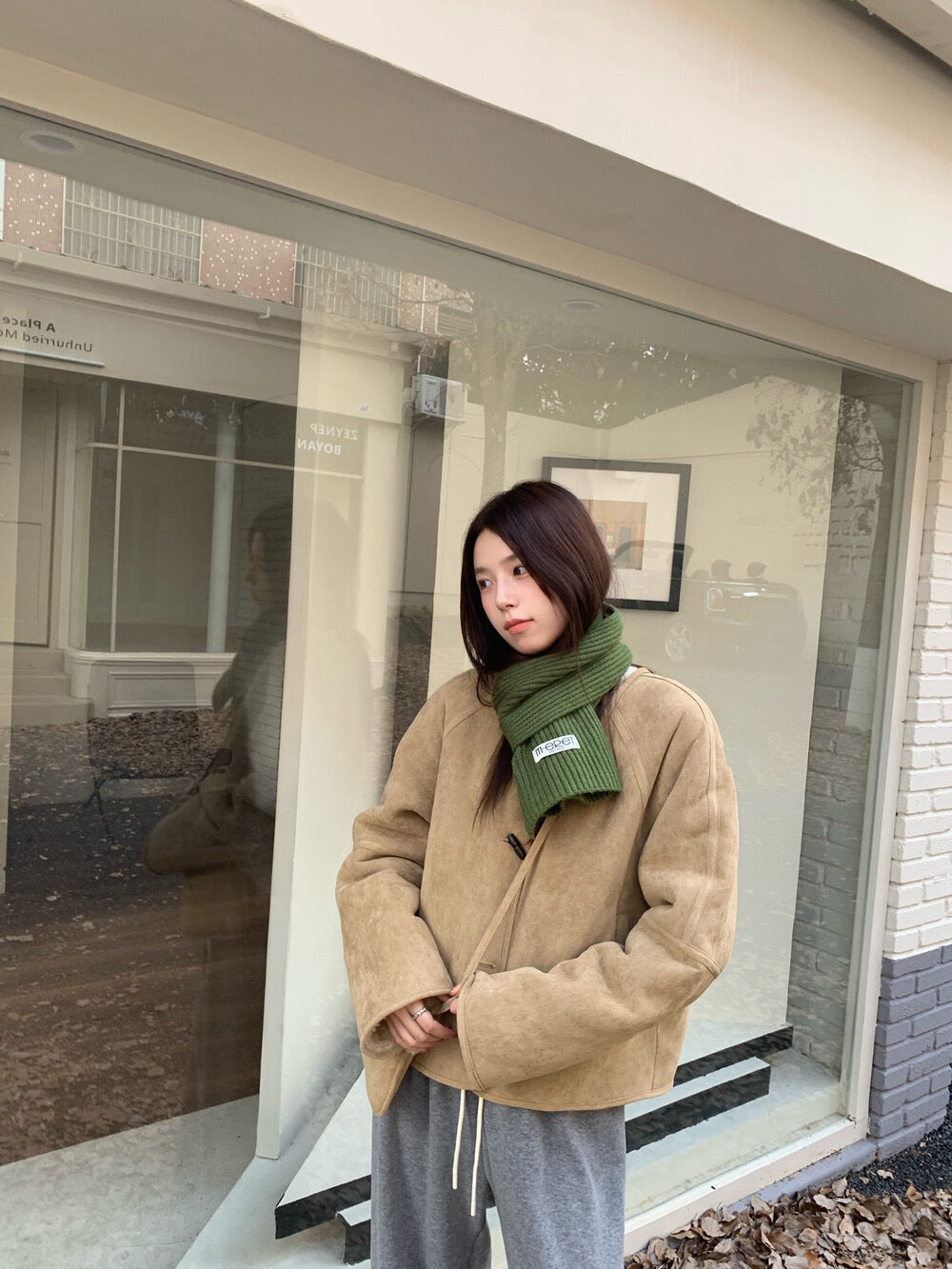 // 100%羊毛皮毛一體牛角鈕外套(連袋仔)