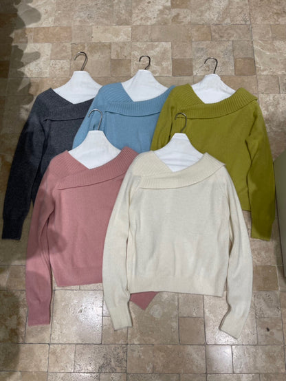 // 50%羊毛設計感領子針織NT