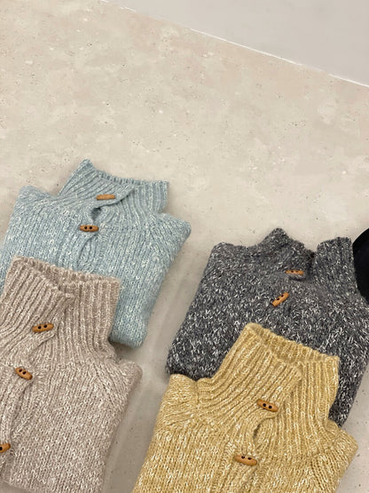 // 重工雜色線可立領牛角鈕CD