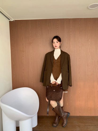 // 法式V領麂皮絨拼接lace腳OPS