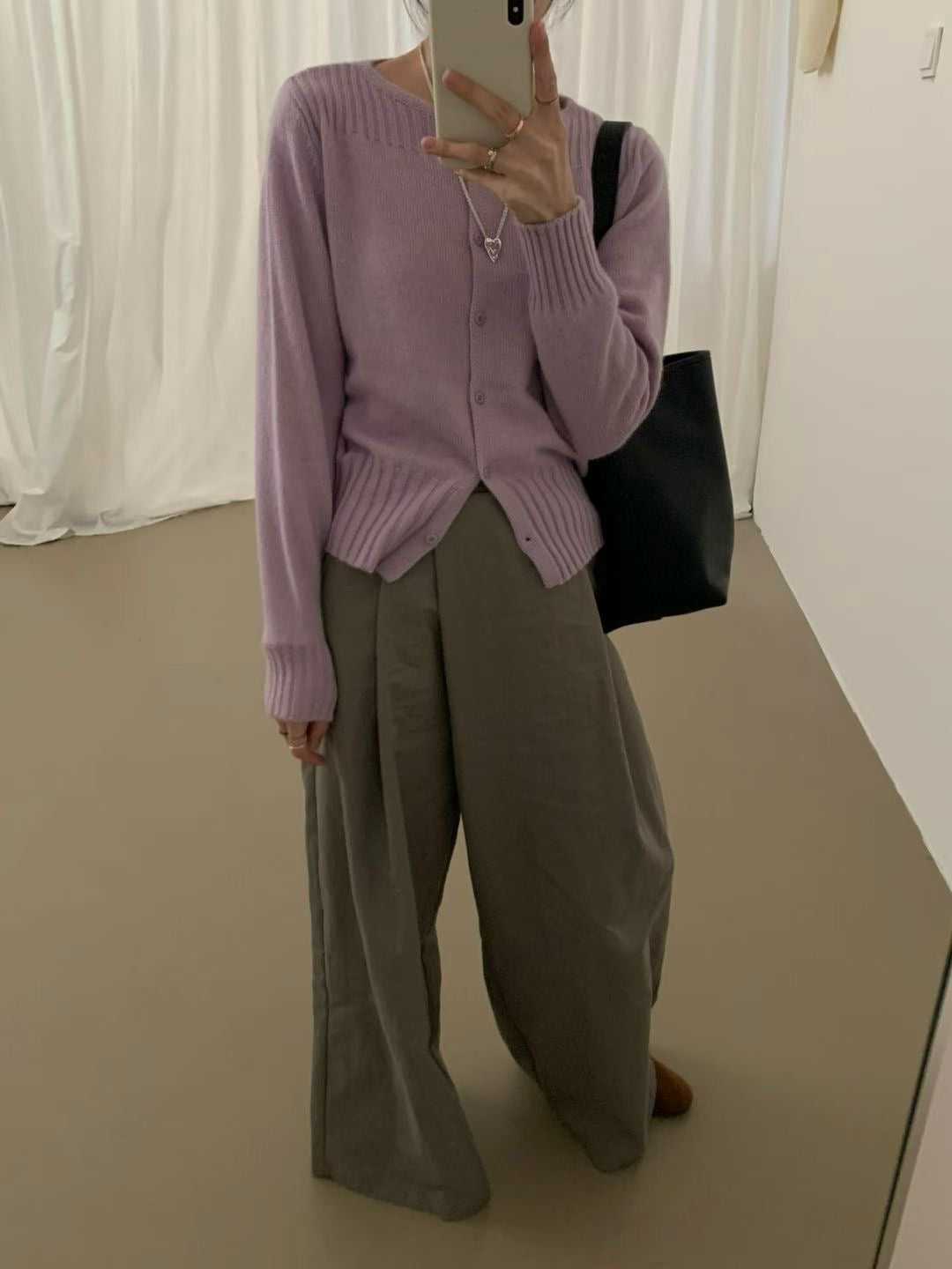 // 粗織紋邊特別領口CD