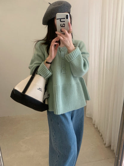 // 法式甜美直坑紋衣擺半鈕扣毛衣