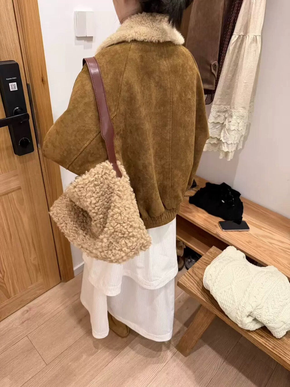 // 復古拼羊羔毛領麂皮絨外套
