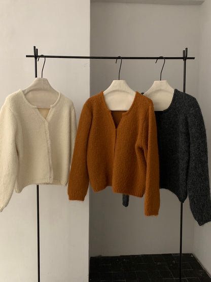 // 簡約小v領毛絨感CD