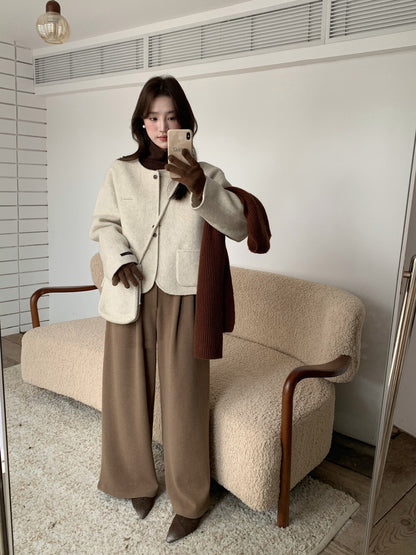 // 100%羊毛弧邊口袋特別鈕扣手工外套(連袋仔)