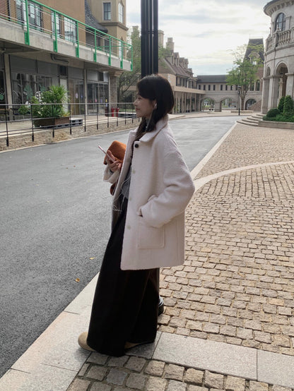 // 70%羊毛簡約翻領中長外套