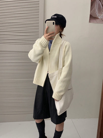 // 超韓直坑紋立領上下拉鍊CD