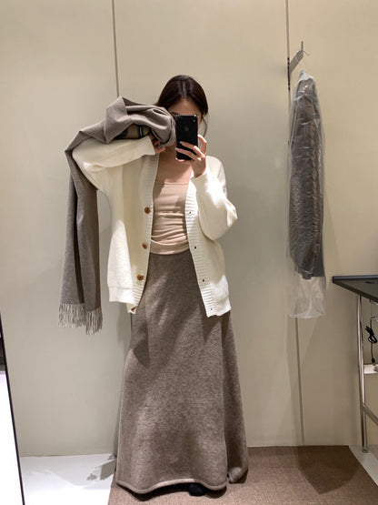 // 慵懶風V領寬鬆款CD