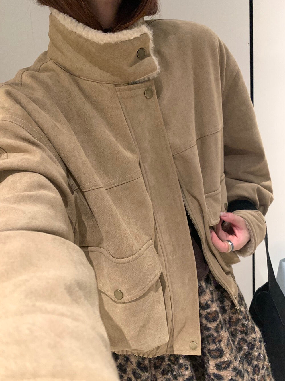 // 帥氣麂皮絨內毛毛口袋外套