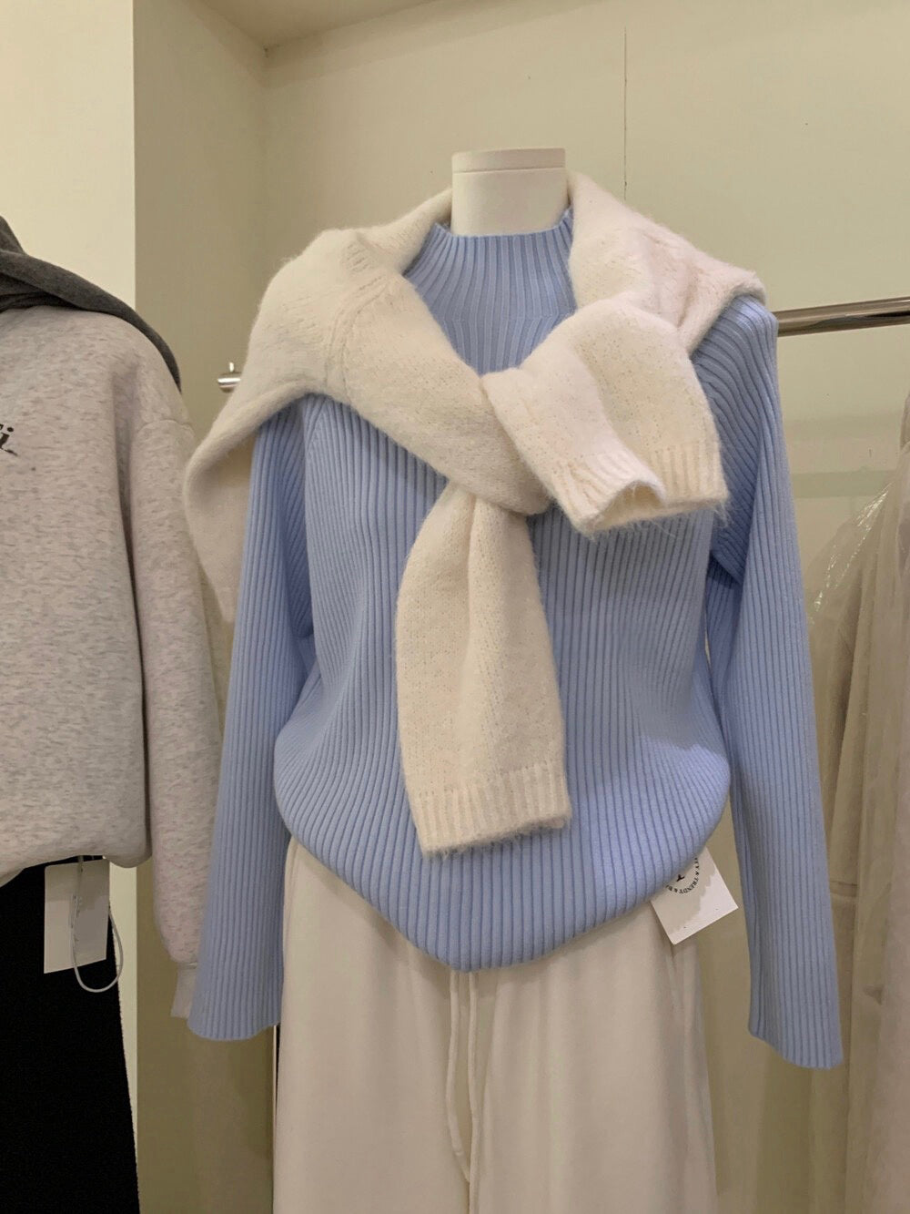 // 超美22色直坑紋不挑身型半領NT