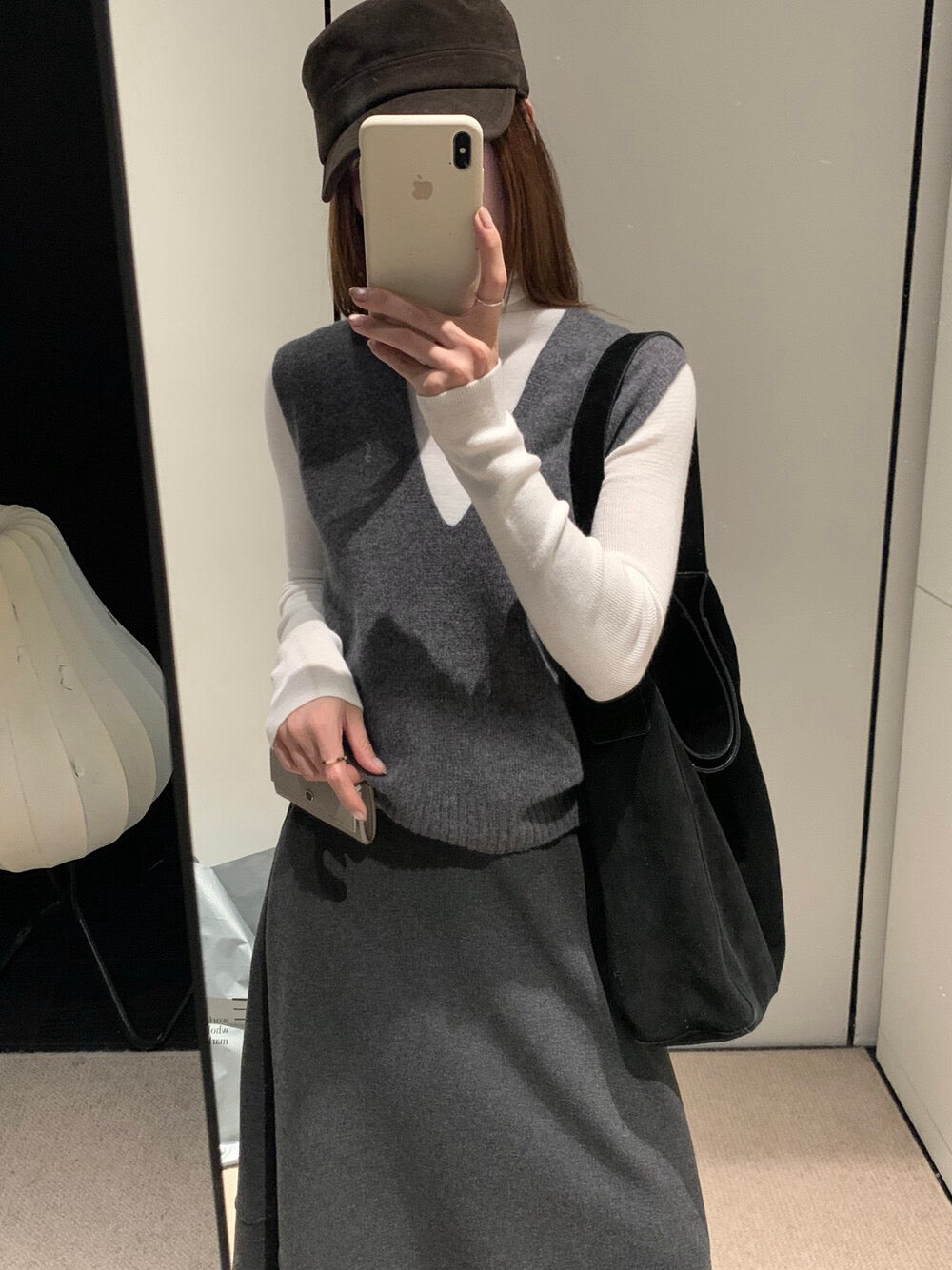 // 無縫一體疊穿必入深v 100%羊毛背心