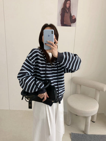 // 鬆弛感上下拉鍊連帽間條CD