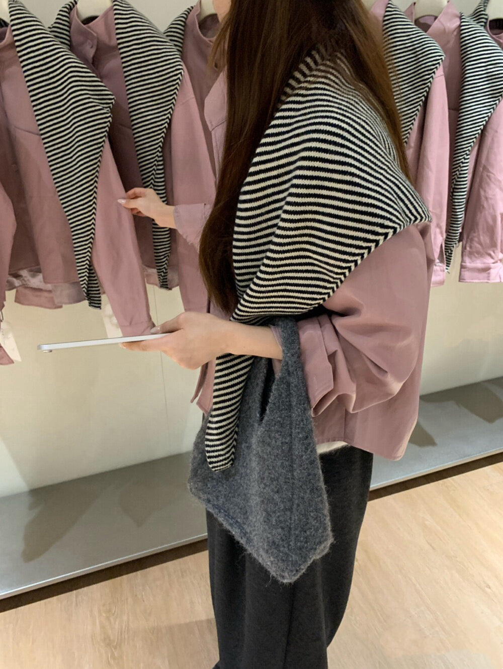 // 立領設計超軟彷皮外套(連披肩)