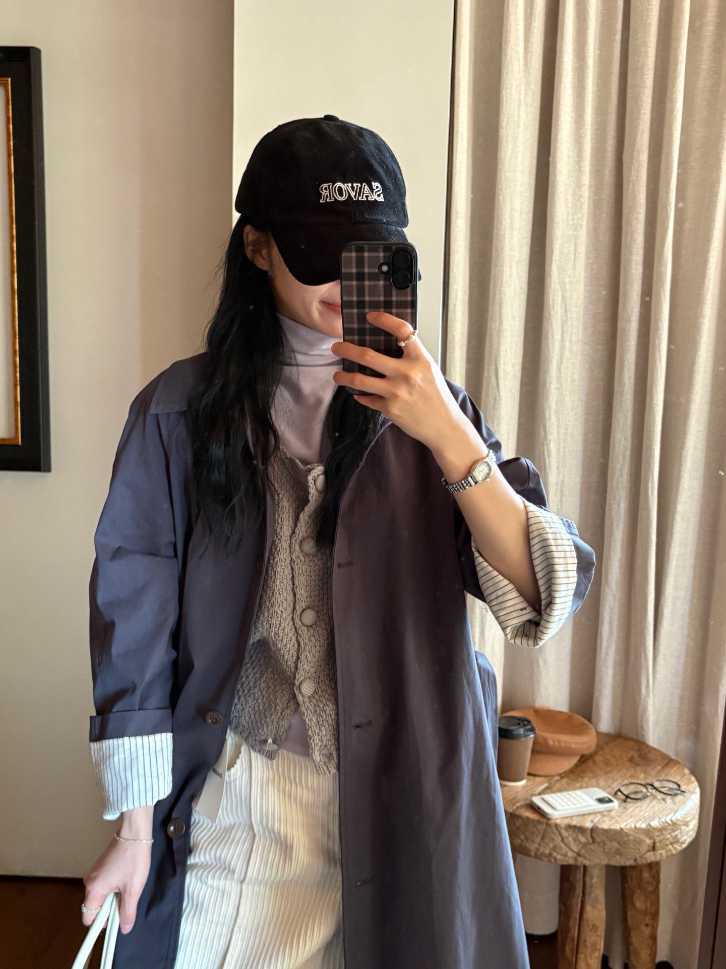 // 背後鈕扣設計翻領長款trench coat